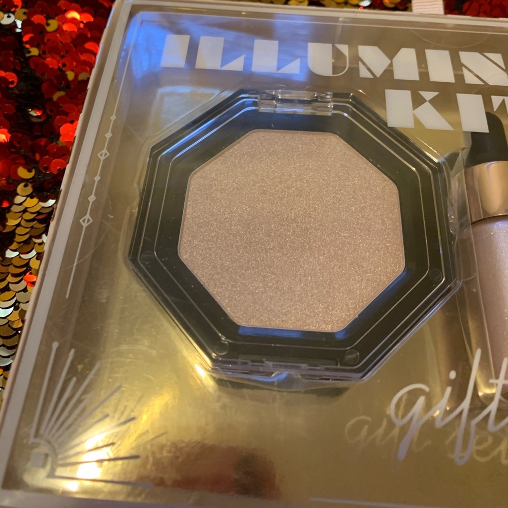 Makeup Kit 💄✨💋 - Picture 3 of 5